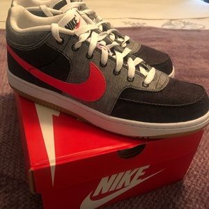 Nike CU5312-001 size 13 great condition worn twice